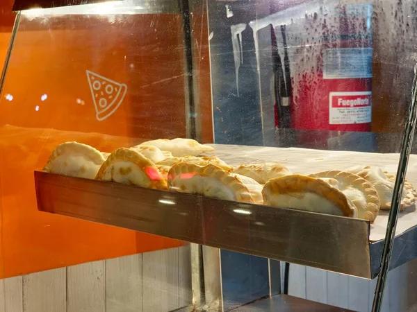 Food Warmer Display Options for Restaurants and Cafes